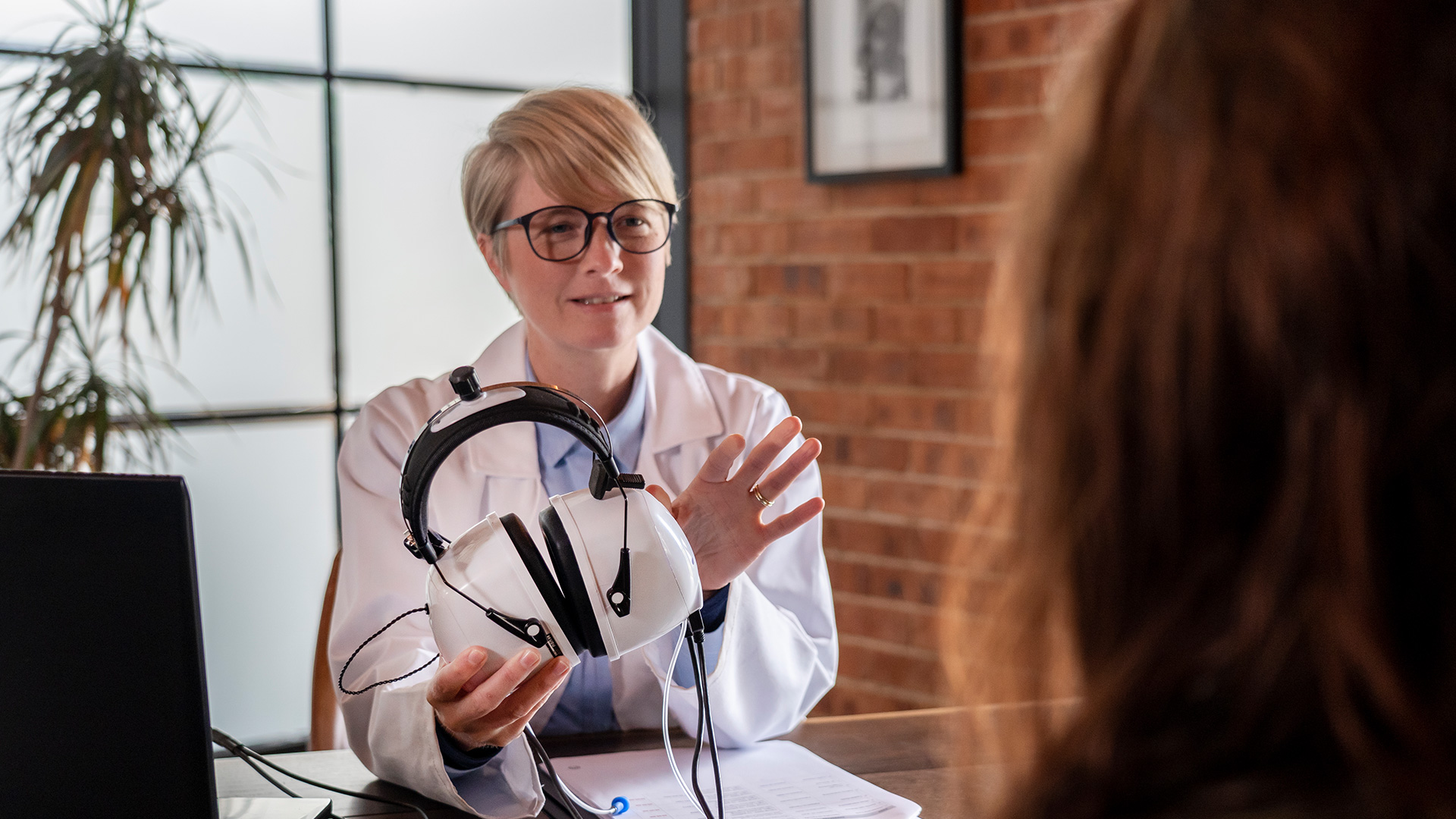 eMoyo KUDUWave Pro audiometer for mobile diagnostics